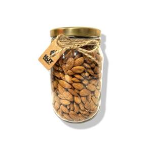 Ořechy ve sklenici závitové s víkem