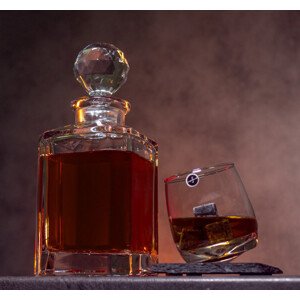Sada na luxusní alkohol s křišťálovou karafou z českého skla 800 ml