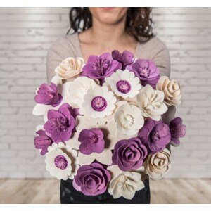 Dřevěná vonící kytice fialová – 21 květin